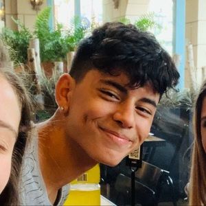 Meet your Posher, Ethan